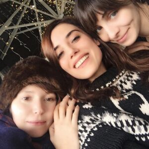 Cansu Dere Instagram - #tbt ❤️ @selmaergecofficial @eclipsnf