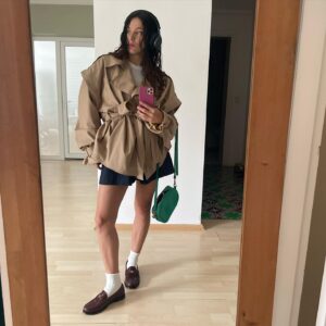 Cansu Tosun Instagram - Yağmurlu, yemekli, koşmalı ve finalde dinlenmeli bir hafta daha sona erdi Dumpı 🫠