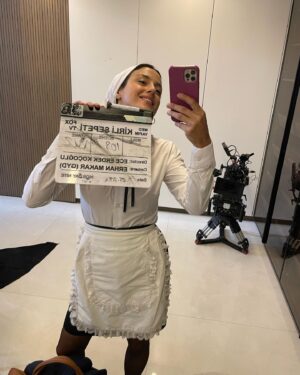 Cansu Tosun Instagram - Last Day of First Season. 🥂

@dizikirlisepeti 
#dirtylaundry