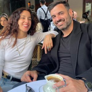 Cansu Tosun Instagram - When I reunite with my twin ❣️