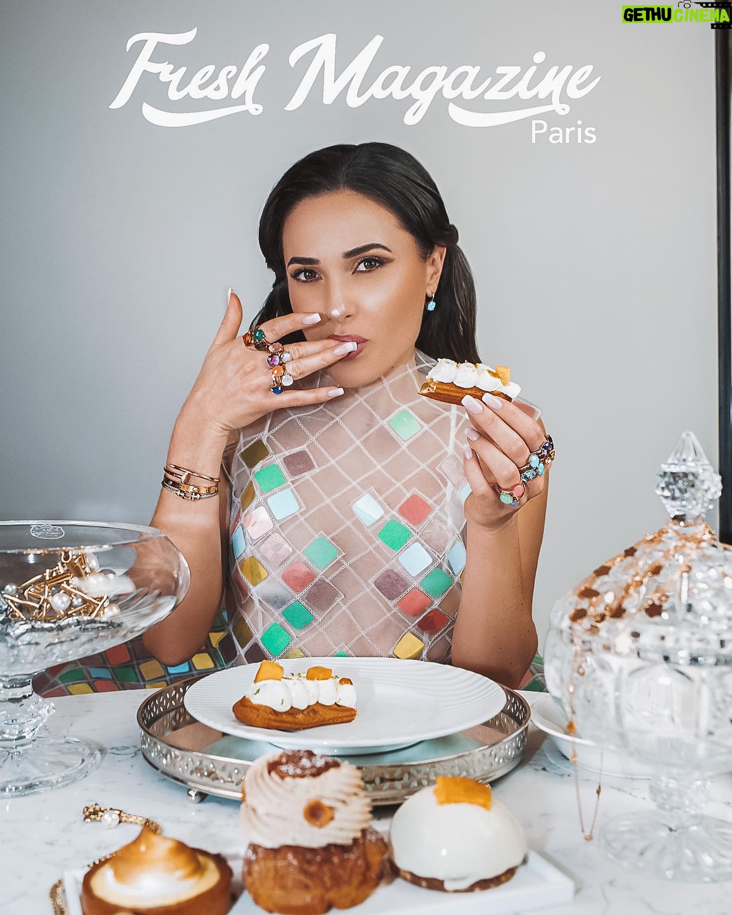 Capucine Anav Instagram - FASHION ÉDITORIAL — Ce mois ci c’est dans @freshmagparis que ça se passe 🤪 Journée de shooting au top merci à toute l’équipe pour ce super moment 🤍 📸 @kseniafishmen 💄 @elsaa.makeupartist #m 💇🏻♀️ @dhair.paris 👗 @mila.eva @yanis.bargoin / @parisabor
