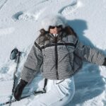Capucine Anav Instagram - Après quelques années de Snow ❄️ je me remets au ski 🎿 et comment vous dire qu’il faut un petit temps d’adaptation 😂 Notez mon niveau de ski en commentaire ( La vidéo est en dernière position )