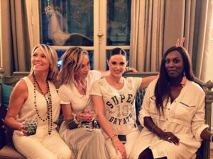 Capucine Anav Instagram - Mes copines d’amours ❤️❤️❤️ #Labande @alimatouremy @carpediemparis16 @fiona_cabaye