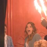 Capucine Anav Instagram - Le plus bel anniversaire de ma vie, mes 30 ans entouré de tous les gens que j’aime, amis, famille … Pour une des premières fois je vous fais rentrer dans mon INTIMITÉ alors profitez ☺️ Merci à l’homme le plus merveilleux de la terre pour cette surprise incroyable @vctrdm ♥️ Merci a @unerealisationvictorcretois pour la réalisation de cette magnifique vidéo souvenir ! MES AMIS, MA FAMILLE je vous aime tant ! Merci aussi au talentueux @albert_tawil d’être venu chanter 🎤 et @patisselier merci aussi aux traiteurs @made_by_jess et @neuillycacher et enfin merci à l’agence @i.w.a_agency pour toute l’organisation ♥️