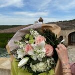 Capucine Anav Instagram - Tellement heureuse de fêter mon 32 ème anniversaire au @chateaudeberne où on se retrouve en amoureux après l’arrivée de notre princesse ! merci à mon amour pour cette merveilleuse surprise 🎁 🥂❤️🎂