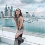 Capucine Anav Instagram – Escapade au @fivepalmjumeirah terminée ✔️ levé 6h30 pour une destination que je rêve de faire depuis des années … surprise dans mes story ✈️🌴☀️
Pour tous ceux qui me pose la question, non je ne vais pas vivre à Dubaï, j’ai juste été passer des vacances, j’aime trop mon pays, ma vie et mon métier pour tout quitter… je vous aime vous aussi ! Je ne critique pas ceux qui sont partis, chacun ses envies et ses choix… Les miens sont simplement différents ❤️