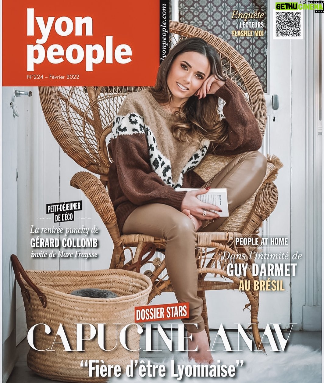 Capucine Anav Instagram - Fière d’être Lyonnaise — mais je suis également fière d’être un peu Parisienne 🤪 @lyonpeople