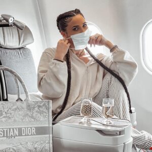 Capucine Anav Instagram - Bien arrivé à destination ✈️☀️ #paradise #fly 
Je pense fort à vous !