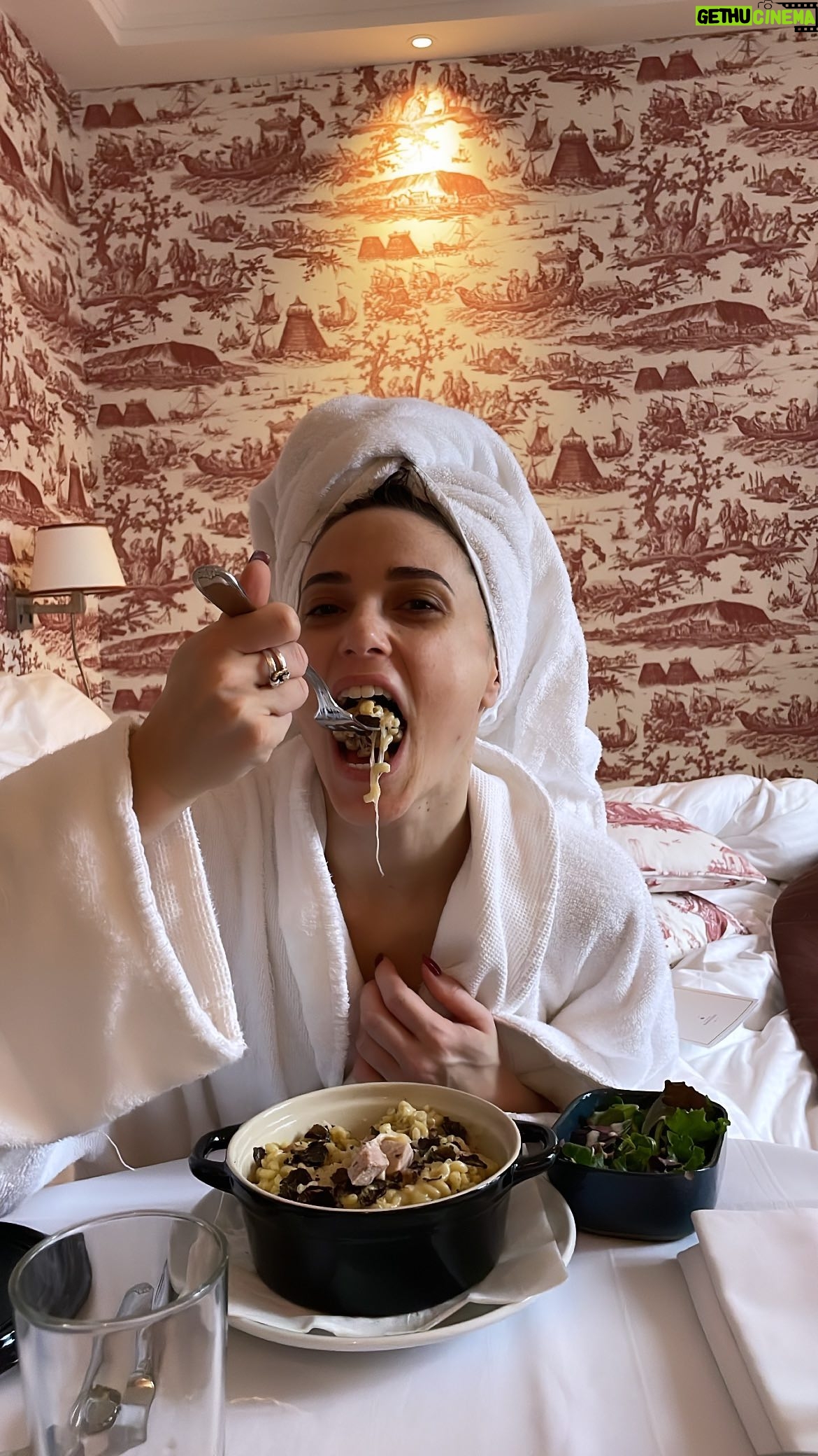 Capucine Anav Instagram - Week-end de rêve au Normandy hôtel à DEAUVILLE 🏨 moments de joie et de détente ❤️