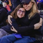 Cara Buono Instagram – NY Knicks with my girl. I remember growing up my brother and I would save all our money and sit in the absolute last row.
@nyknicks @thegarden
#knicks #knicksfan #instagood #nyc #mygirl #basketball