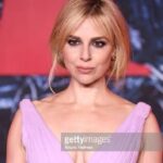 Cara Buono Instagram - Thank you to my glam squad for your hard work and magic. hair @thedavidcruz makeup @clara_rae styling @bailey.moon custom dress @cristinaottaviano @strangerthingstv #strangerthings #glam #fashion