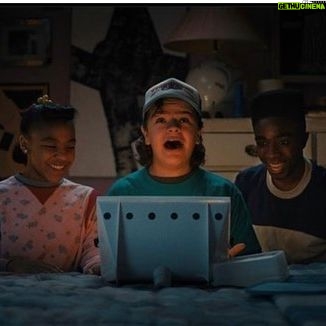 Cara Buono Instagram - official first look photos for ST4! we're about to turn the summer upside down. who’s ready? @strangerthingstv