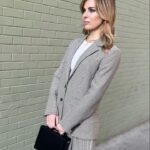 Cara Buono Instagram - Press day. #fashion #suit #suitstyle #nyc @me_andem @marlolazjewelry @larroude @markcross @bailey.moon @clara_rae @madisonsullivanhair