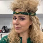 Cara Buono Instagram – In honor of the amazing hair and makeup teams on their supremely deserved Emmy nominations, I give you some of my time in their magical hands. I’ve loved transforming into Karen Wheeler every season and owe a lot of that to these talented artists who make me laugh and inspire me. Love you all! 

@sarahhindsgaul 
@katsuhre 
@roccomua 
@1bluetician 
@strangerthingstv 

#strangerthings #80s #instagood #80shair #wigs #eyeshadow #setlife #emmys @netflix #80smom
