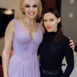 Cara Buono Instagram - Thank you to my glam squad for your hard work and magic. hair @thedavidcruz makeup @clara_rae styling @bailey.moon custom dress @cristinaottaviano @strangerthingstv #strangerthings #glam #fashion