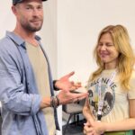 Cara Buono Instagram - Had the pleasure of meeting @chrishemsworth when we were both at @popconme this weekend. He was so kind to make a hi video for my daughter who I couldn’t take with me and I was missing so much and she/we are huge fans!! And I am an avid fitness follower of his of his fitness app @centrfit! #fangirl #mygirl #marvel #thor #strangerthings #marvel #netflix #dubai