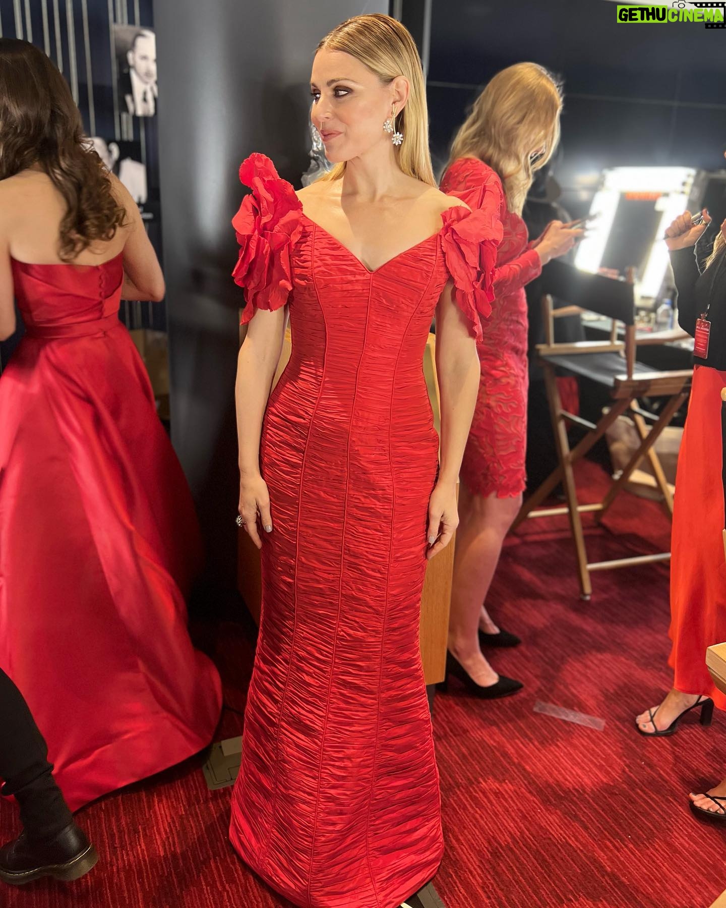 Cara Buono Instagram - Such an amazing night supporting a great cause for @american_heart. Take care of your heart health. Learn hands on only CPR. You can save your life and someone else’s. @goredforwomen #heart #hearthealth #goredforwomen #red #glam #nyc