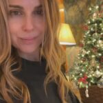 Cara Buono Instagram - I love when I get to take my girl with me. #backposting #london #germany #mygirl #trier #travel #strangerthings #mommydaughter #instagood #recap #luxembourg🇱🇺 #flying #magic #worklife #endofyear