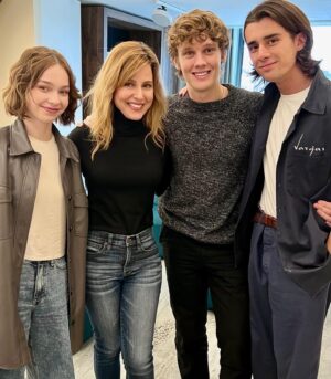 Cara Buono Instagram - Okay, not only are you incredibly talented actors (total fangirl) but also so kind, lovely, sweet, cool and fun. Loved meeting you! 

#fangirl #wednesday #instagood #paris #dreamit #love @wednesdaynetflix