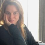Cara Buono Instagram – Selfies in Aberdeen. Scotland is such a beautiful place with lovely, gracious people. Thank you for having me. And I will keep giving haggis a chance!

#travel #scotland #instagood #aberdeen #selfie #hotellife #haggis