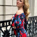 Cara Buono Instagram – Summer soirée for @lelarose in one of her beautiful dresses

#summer #soirée #fashion #rose
#nyc #instagood #summerstyle