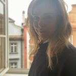 Cara Buono Instagram - Thank you Prague for inspiring me with your history and beauty. I can’t wait to come back. Yes, lots of goodbye selfies. #prague #travel #instagood #comiccon #strangerthings #beauty #history #ilovemyjob