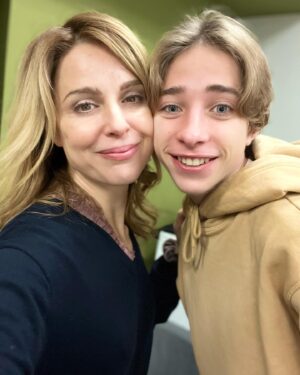 Cara Buono Instagram - Hawkins in Paris!

#paris not #hawkins #love #strangerthings