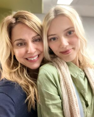 Cara Buono Instagram - Hawkins in Paris!

#paris not #hawkins #love #strangerthings
