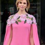 Cara Buono Instagram – A New York night to remember at The Save Venice Ball. And thank you @oscardelarenta and @fernandogarciam1205 for this beautiful vibrant statement of spring. 

@ofrareorigin for the exquisite and whimsical jewelry always. 

@gordongreenberg my dashing date 
@saveveniceinc @bulgari #saveveniceball #nyc #theplaza #spring #springtimeinnyc