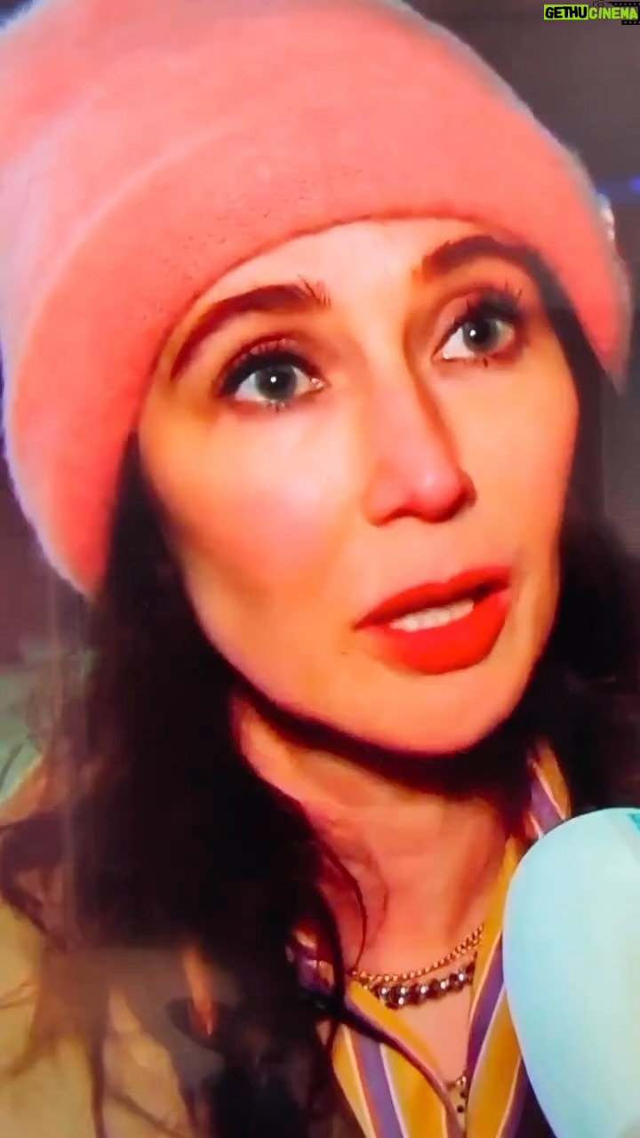 Carice van Houten Instagram - For you to remix or to use as an answer to propaganda princes/ses or to say no to cheap 💩 in general. 🤪Peace. #idontbuyit
