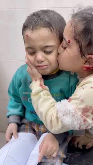 Carice van Houten Instagram - I keep coming back to this heartbreaking video. Not sure if they’re even still alive. 💔 
Via @saleh_aljafarawi 
Please demand a #permanentceasefirenow