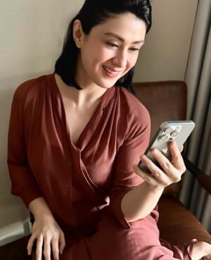 Carla Abellana Instagram - Happiness! 🥰