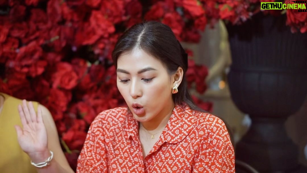 Carla Abellana Instagram - Hindi pa tapos! May isa pa tayong Vlog with @cathygonzaga ! Aba siyempre pinagsamantalahan ko na yung opportunity diba? 🙈 Watch my NEW VLOG tonight! Just click the link in my bio to go straight to my YouTube Channel. 😚