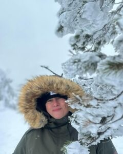 Carla Abellana Instagram - My Mom is in Finland, staying in an igloo, going ice fishing, husky mushing, is waiting to see the Aurora Borealis, and has even met Santa Claus! She loves to travel alone and discover every corner of the world. ❤️