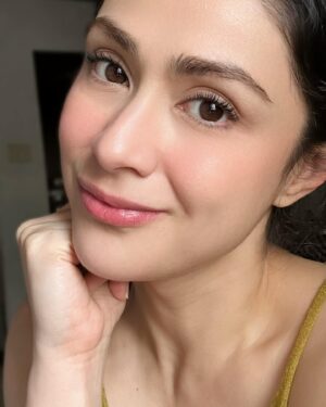 Carla Abellana Instagram - The wonders of @watsonsph ‘s Collagen skincare products 💙

 

The magic of @theaiveeclinic facial lasers and treatments 🤍