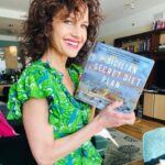 Carla Gugino Instagram - Ok, so maybe it’s my Italian roots, or that I’m overly excited when a qualified doctor tells me a reasonable amount of coffee each day is actually GOOD for me, but I’m really into this #cookbook. The very impressive duo, Dr. Giovanni Campanile ( a functional cardiologist ) and Sandra Cammarata ( a psychiatrist and chef ) share some great simple recipes and dietary guidelines as well as reminders to breath, disconnect from our devices in a ritualistic manner (ie an hour or two before bed), and have a wee bit of dark chocolate! Which I always consider food for the Soul. #siciliansecretdiet #mediterraneandiet Happy #Monday Y’All! 🍽 ✨ 📕