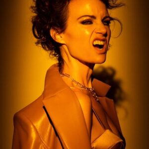 Carla Gugino Instagram - Sometimes you’ve just gotta have a good growl. 
🐅 💥 Happy weekend y’all. 💥🐅