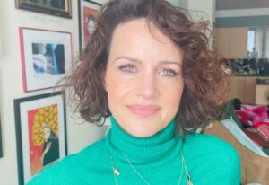 Carla Gugino Instagram - @chooselove ❤️❤️❤️
