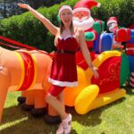 Carla Jara Instagram - Terminando el primer evento navideño!!! Tremendo equipo, gracias mis duendes @scarlettfrancisca y @paolocoppola_fit por su energía!!! Gracias @iherreraz y JP por confiar en mi trabajo!!! Seguimos con todo!!!🎅🧝‍♀️🧝🌲