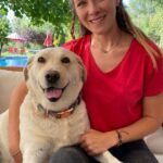 Carla Jara Instagram – Acompañenme a ver este video hermoso que hizo @masterdogchile !!! La Sky tiene 5 y el Alf 12 años, cuesta tanto pensar q algún día se irán!!! Los perros deberían ser eternos!!!! Vean hasta el final, les dejé una pregunta???

#publicidad