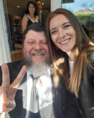 Carla Jara Instagram - Ayer se casó mi amiga hermosa @malyjorquiera y @wenafreire , fue todo tan lindo y romantico!!!
Que viva el amor, que vivan los novios!!! 
Los adoro amiguitos, que sean siempre, siempre muy felices junto a Luquitas!!!
❤