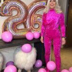 Carla Moreau Instagram - A mes 26 ans 🫶💕 Merci pour tout vos messages d’amour ils me sont allé droit au cœur,ce week-end fût incroyable milles merci d’être toujours aussi présent pour moi 💕 #mybirthday Merci @larboisiemegeve pour m’avoir permis de passer un séjour merveilleux
