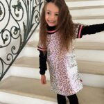 Carla Moreau Instagram - 1.2.3 c’est partie 🤣♥️ tenue @billieblush_official #baby #outfit #shoot