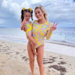 Carla Moreau Instagram – SHEIN / @sheinfrance_ fait les soldes d’été du 22/06 au 19/07 avec des promos jusqu’à -85% ! 

VENTE FLASH SPÉCIALE et livraison gratuite, c’est génial !	
Avec mon code 22carla : -15% supplémentaire sans minimum d’achats sur tout le site français)

 
La journée de la robe et du maillot du 23/06 au 24/06 : -30% dès 39€ d’achat 
Chaque dimanche de 20h00 à 21h00, de nombreuses surprises vous attendent en live sur l’APP SHEIN !
 
#SHEINsoldes2022 #sheinpartner	 #ad @agenceweevents