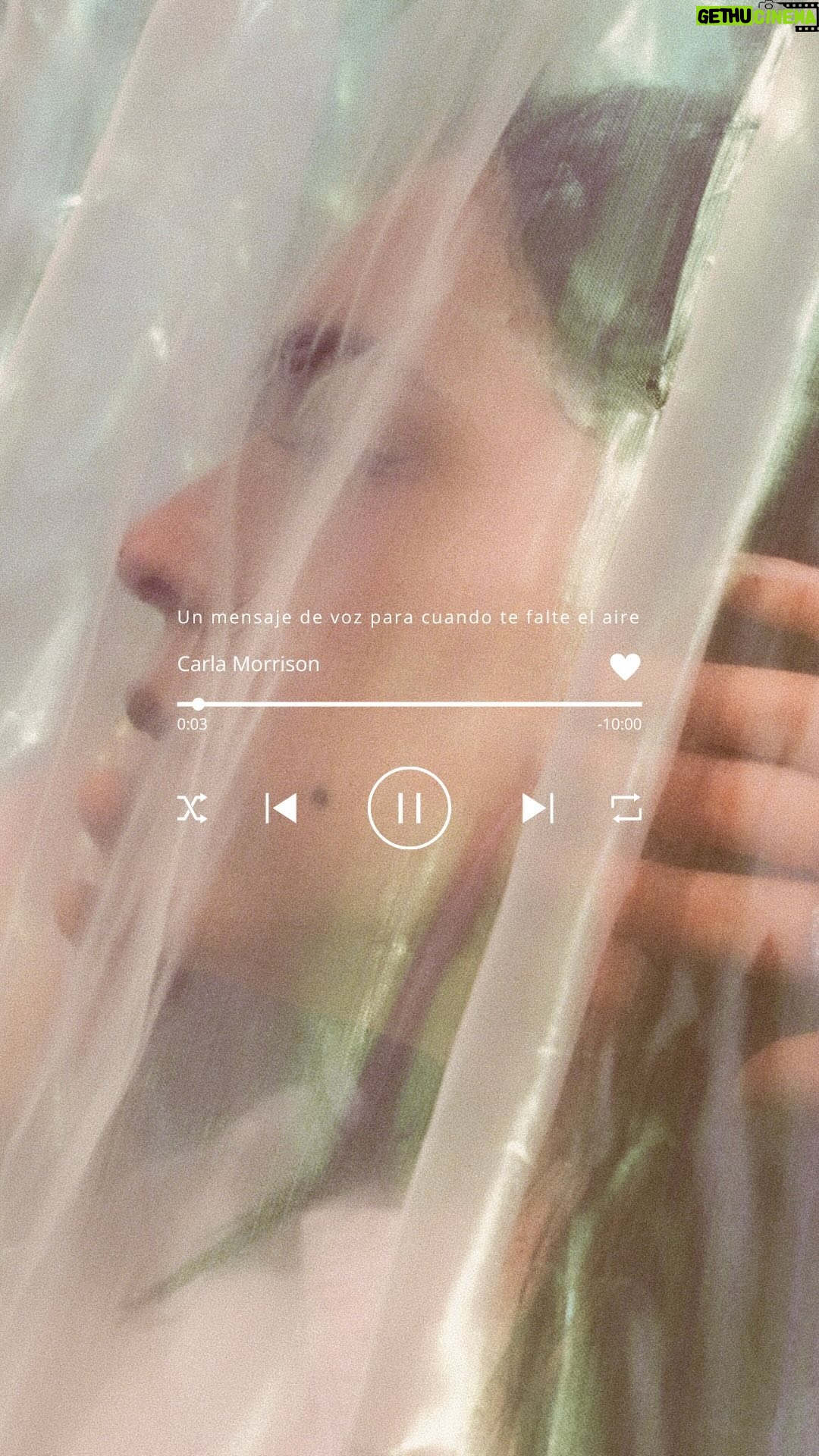 Carla Morrison Instagram - Bebés, ya está disponible el primer “#MensajeDeVoz para cuando te falte el aire” en mi canal de Youtube. El link lo encuentran en mis historias y en mi bio. espero les ayude, si es que es necesario 🙏🏼❤️ #MensajeDeVozCM 📸 @ukanttouchthis
