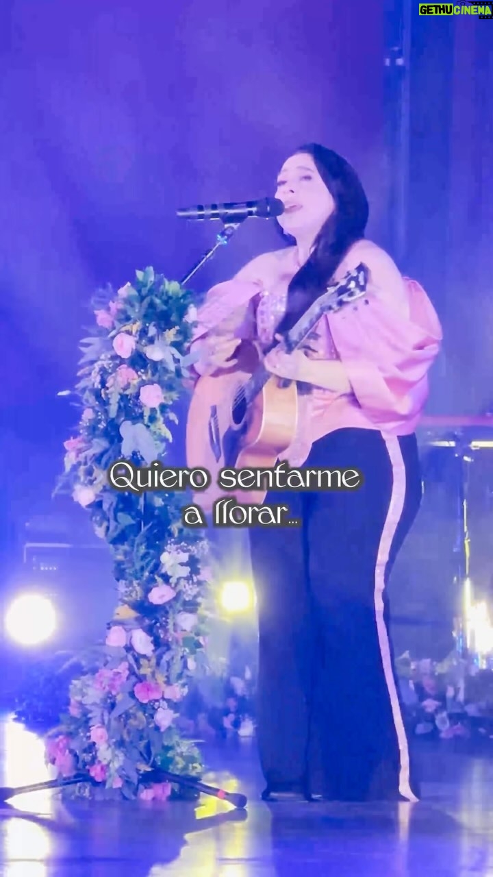 Carla Morrison Instagram - ¿Qué es aquello que quieres sacar de adentro con tus lágrimas? #HastaLaPiel