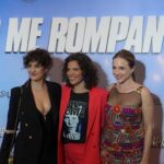 Carla Peterson Instagram - Anoche estrenamos con mucha felicidad @nomerompanlapelicula acá parte del Elenco descollante, barriletes cósmicos! Gracias a cada persona que hizo posible tanta alegría. Ya llegamos a los cines! Vayan a verla!! Y dejen sus comentarios!! Con la hermosa @julietadiaz77 brillante Dirigida @azullombardia @jaz_rodriguezduca @saldelsol @ceci.dopazo @duplaa_nancyok @celinafont @eugeniaguerty @brendakpa @martingarabal @lalorotaveria @pan.contenidos @habitacion_1520_producciones @tigerhouseprod @tondero @cimarron_cine @incaa_argentina #cine #cineargentino #comedia #estreno