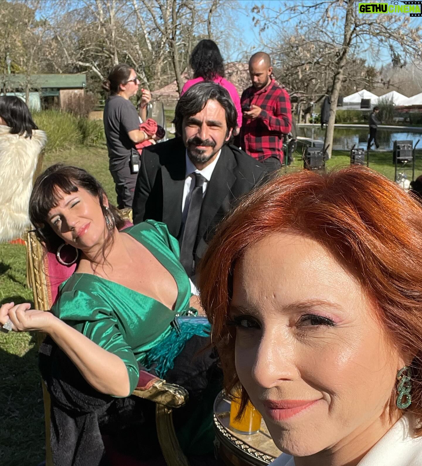 Carla Peterson Instagram - Selva y sus “seres queridos” TERAPIA ALTERNATIVA @griseldasiciliani @sangrejaponesa @cabotdaniel estrena el 28 de febrero y está buenísima. @starplusla