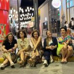 Carla Peterson Instagram - A partir de Hoy podes ver @nomerompanlapelicula en NETFLIX !!!! Queeeeeee?????? Si amigacha y tambien amigachos… @netflix @chenetflix @netflixlat @netflixesp Nosotras anoche festejamos haber hecho esta película tan divertida . Parte del grupo está en las fotos el resto en nuestros corazones! Algunas del team. Aguante La VaNDA 🪻del rescate.!!! Y si te gusta dale LiKe . Fuerte ese aplauso!! @julietadiaz77 sos una actriz importante y divertida! @pan.contenidos @habitacion_1520_producciones @tigerhouseprod @sandrarojas0 @jaz_rodriguezduca @eugeniaguerty