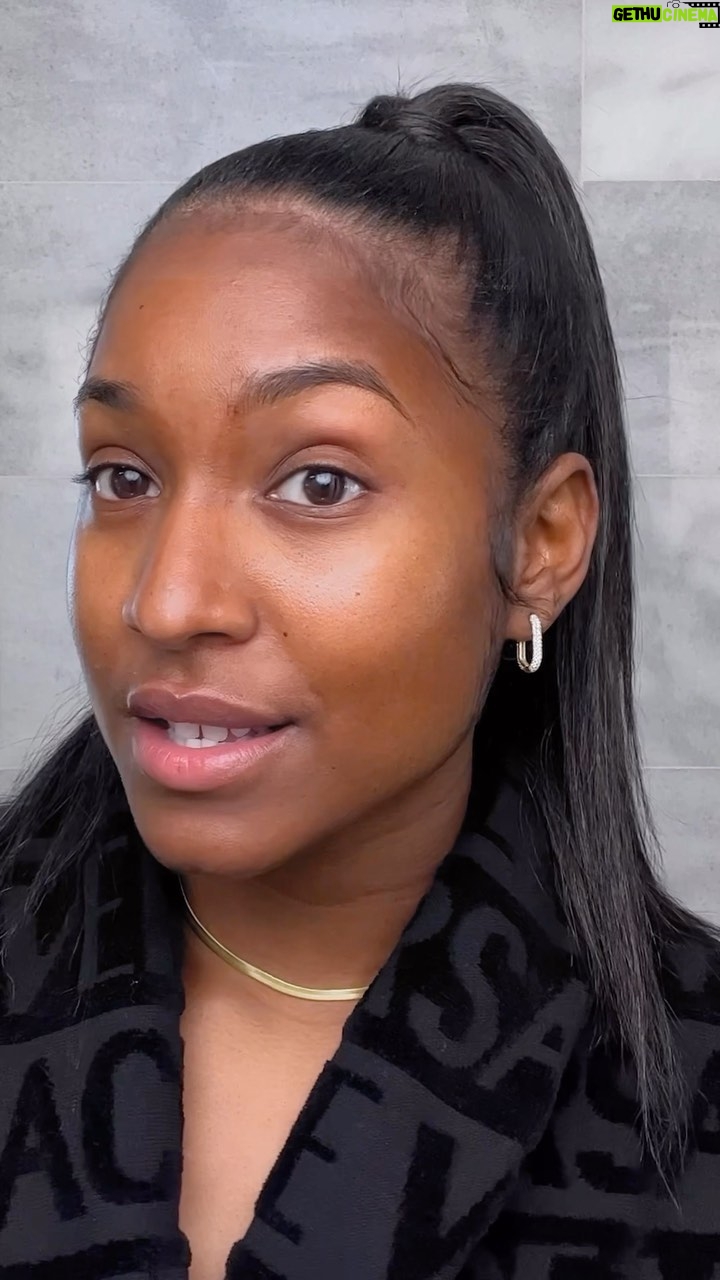 Carlacia Grant Instagram - Beauty tip of the day: “steam your face like you bake a rotisserie chicken” plus more tips and tricks I share w/ Vogue beauty secrets .🙃 thank you @voguebeauty for having me. Link in bio
